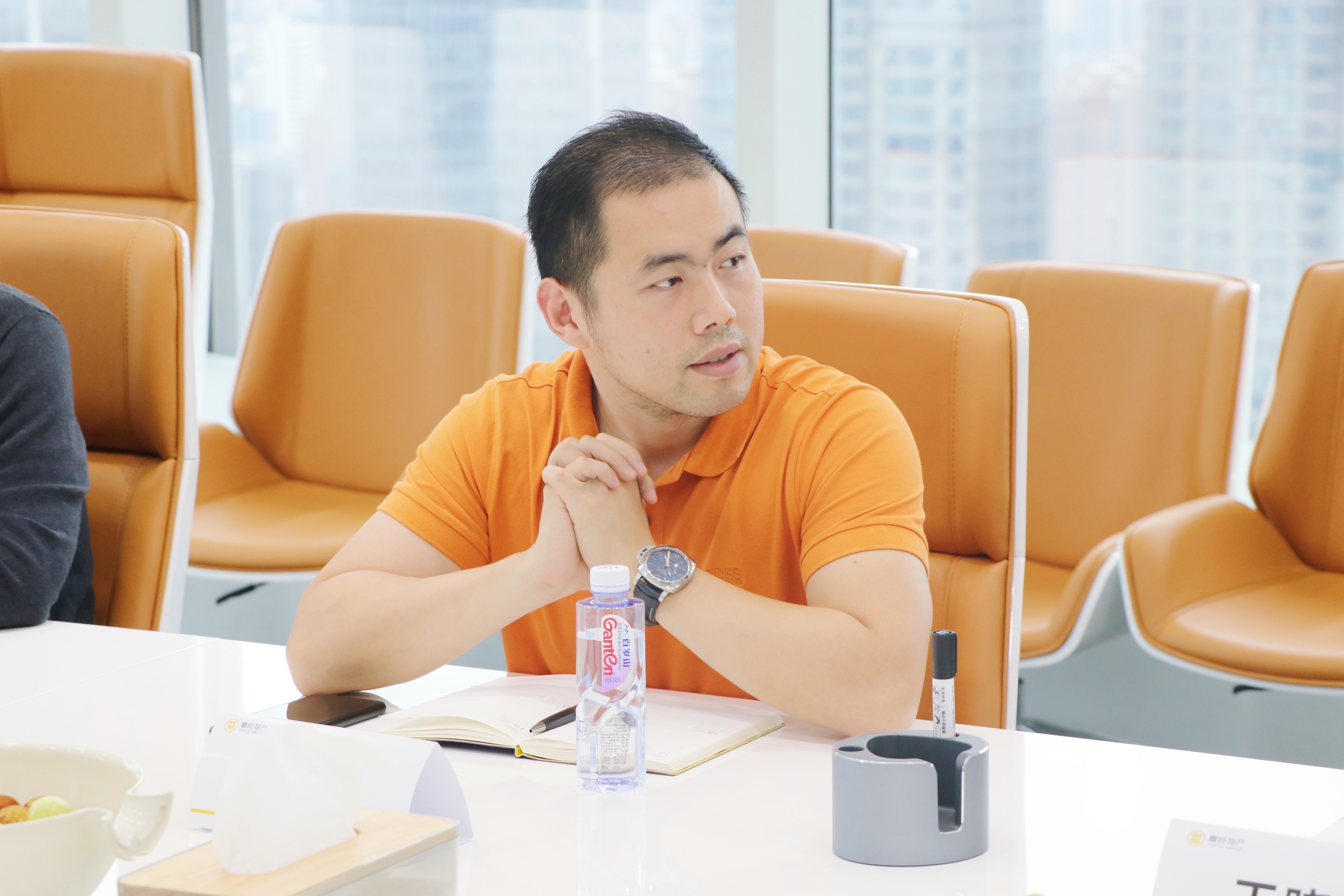 朱振伟.jpg 朱振伟.jpg